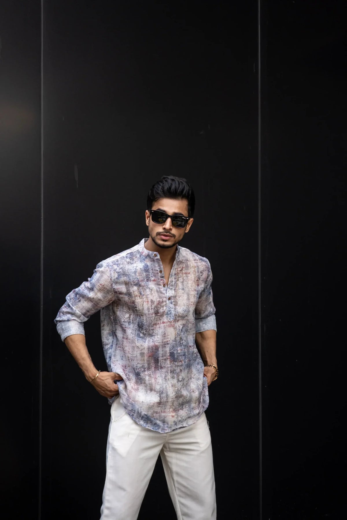 Blue Abstract Printed Full Sleeves Kurta image 2