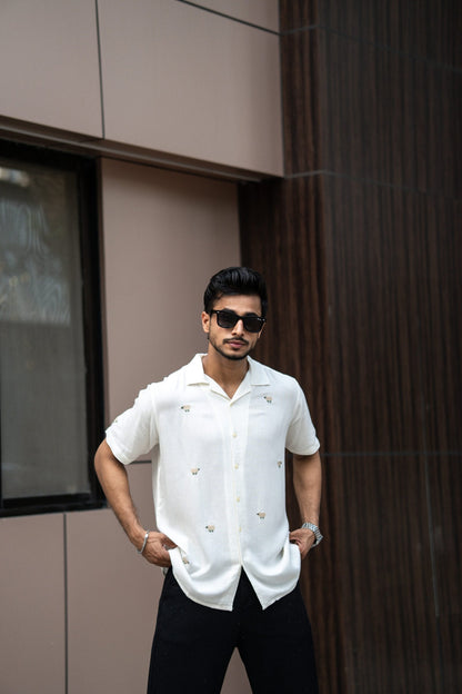 SHEEP EMBRODIERY HALF SLEEVES SHIRT image 4
