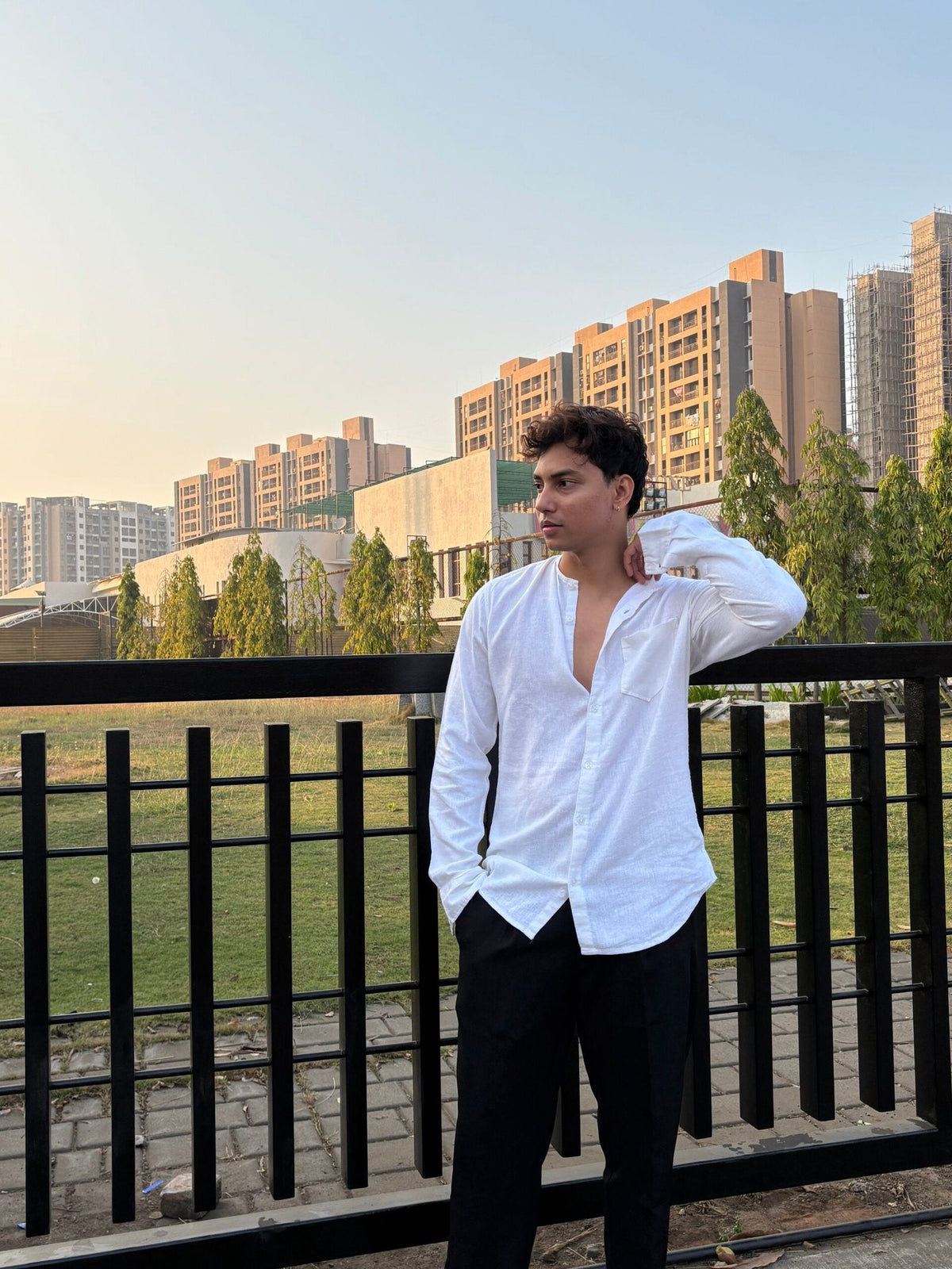COTTON LINEN CHINESE COLAR WHITE SHIRT image 3