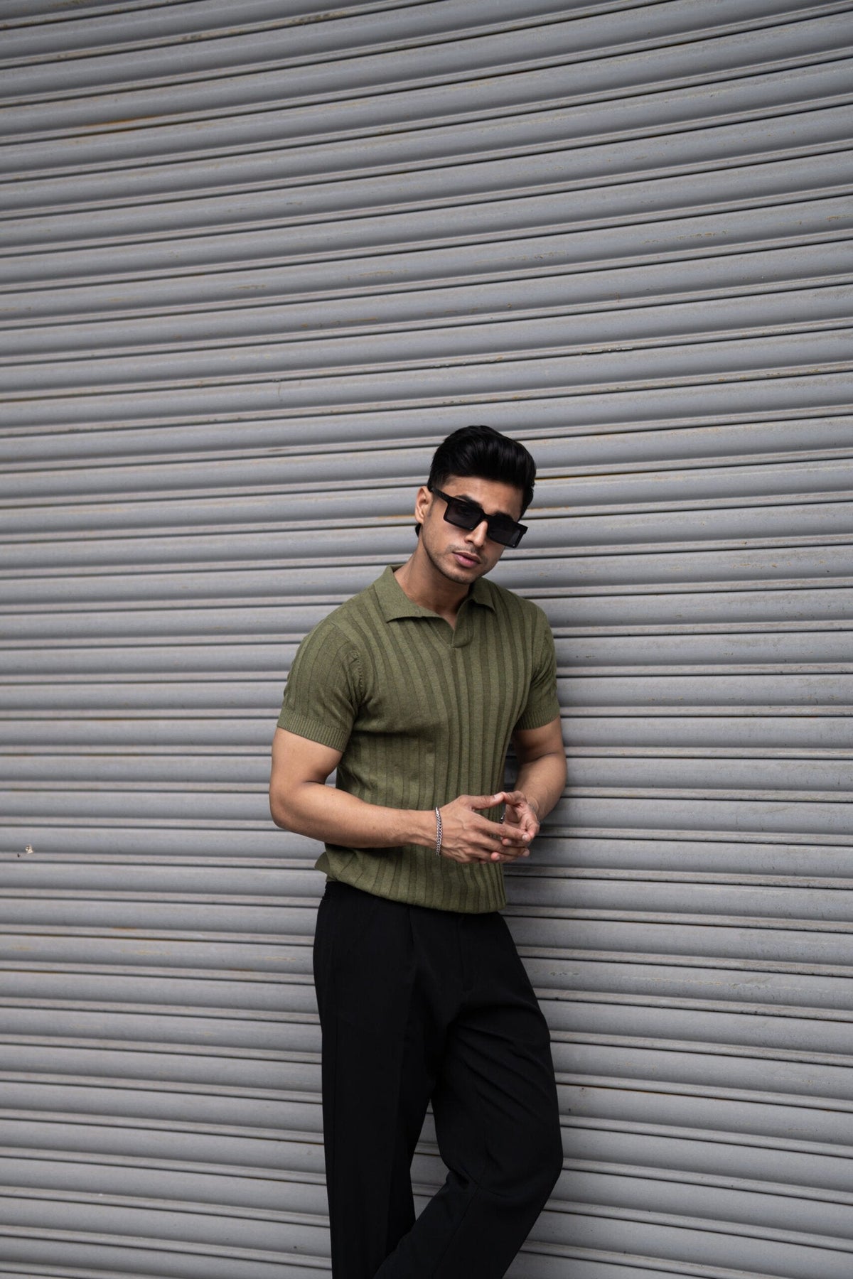 RIBBED KNITTED OLIVE HALF SLEEVES POLO T-SHIRT image 2
