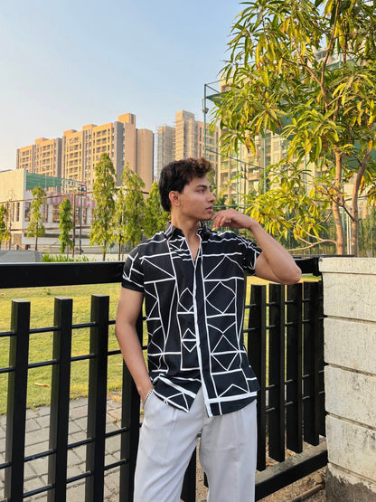 BLACK AND WHITE ABSTRACT HALF SLEEVES SHIRT image 3