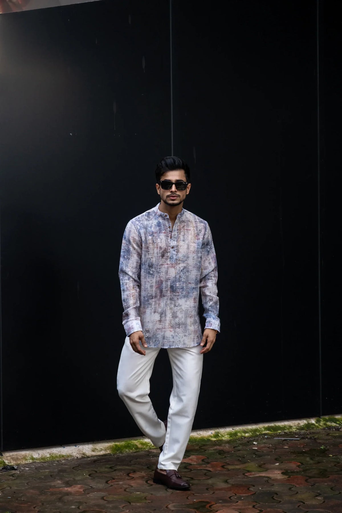 Blue Abstract Printed Full Sleeves Kurta image 1
