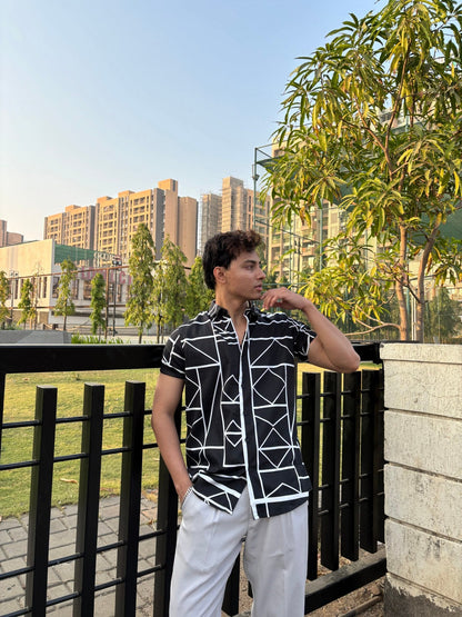BLACK AND WHITE ABSTRACT HALF SLEEVES SHIRT image 2