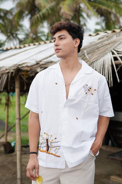 White Buzz Garden Cuban Collar Shirt With Bee & Nature Embroidery image 1