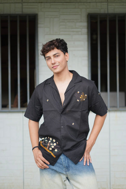 Black Buzz Garden Cuban Collar Shirt With Bee & Nature Embroidery image 2
